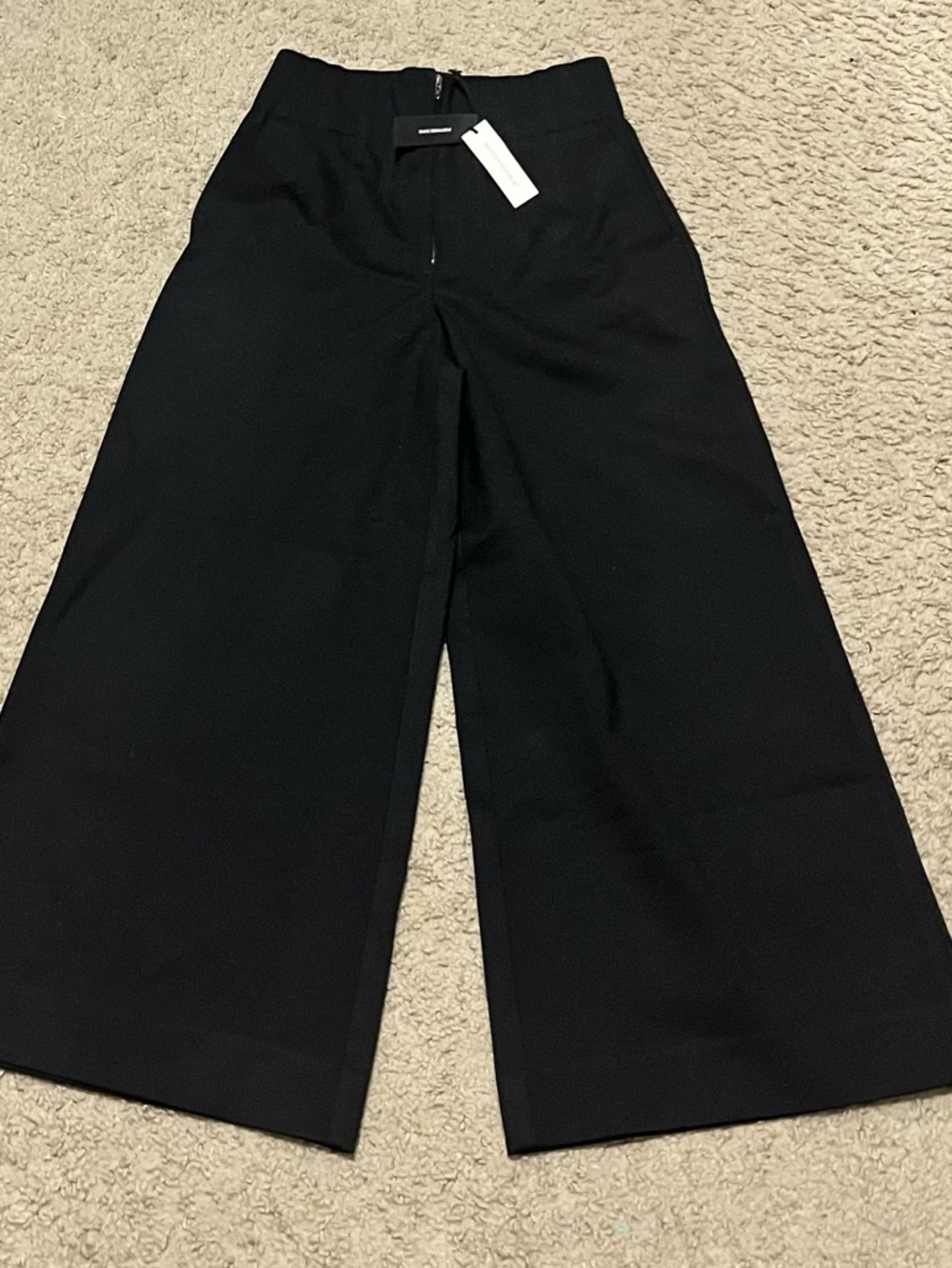 BANANA REPUBLIC WIDE-LEG CROP EVERYWHERE PONTE PANT - Picture 8 of 9